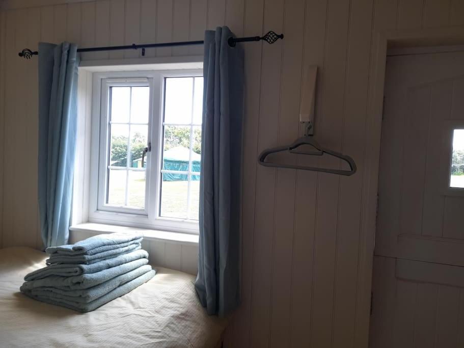 Appartamento Dinky'S Den Coverack Esterno foto